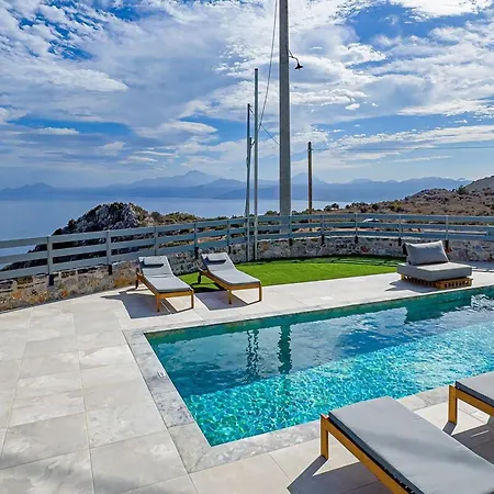 וילה Gianna's Panoramic Seaview Twin With Pool 1