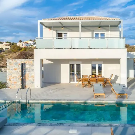 Gianna's Panoramic Seaview Twin With Pool 1 וילה