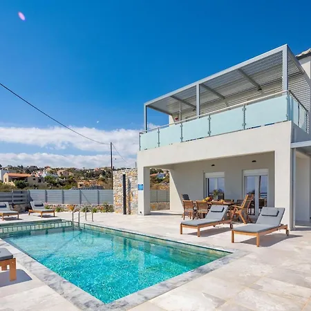 Gianna's Panoramic Seaview Twin With Pool 1